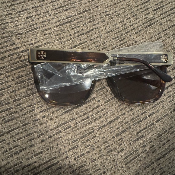 Tory Burch Tortoise Shell Sunglasses - Picture 6 of 8